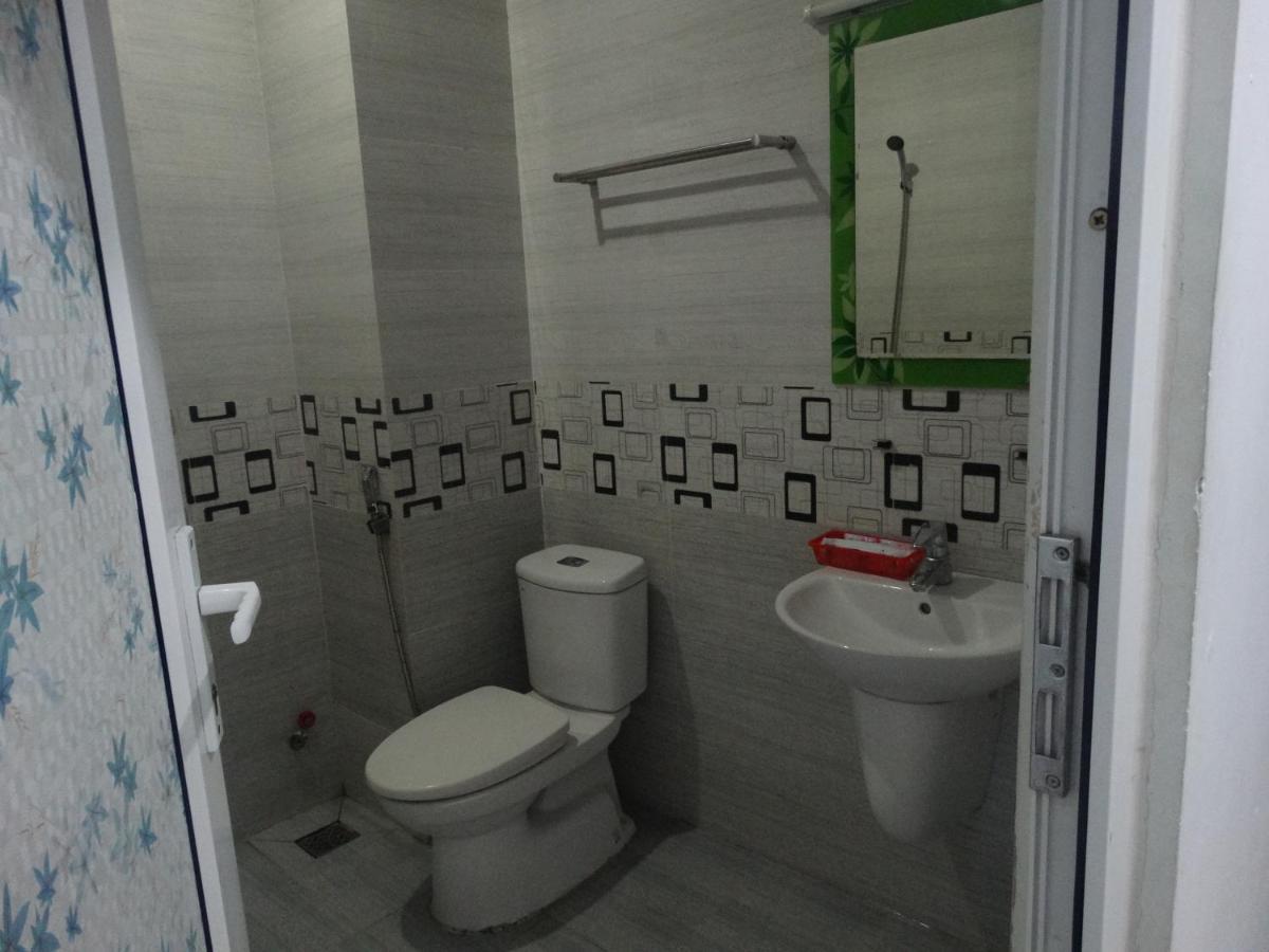 Tan ThàNh Hotel โฮจิมินห์ซิตี้ ภายนอก รูปภาพ